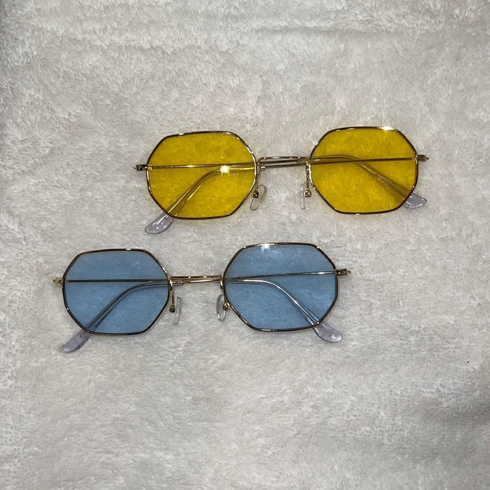 Bundleโblueโandย yellowโlenseโpastelโsunglassesโwithโgoldโrims